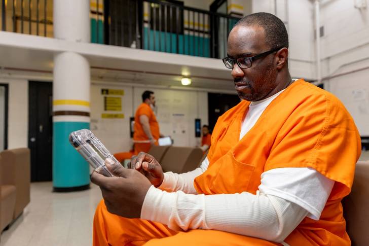 Tablets supplied by the company APDS being used by a detainee in a jail in Washington, DC.